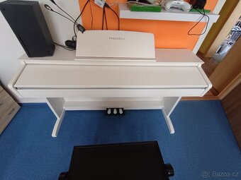 Prodám digitální piano - 6
