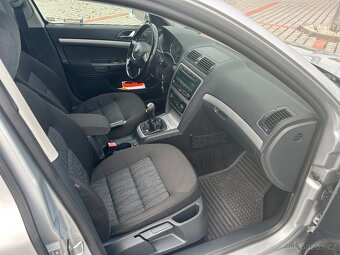 Škoda Octavia 2 kombi 1.6 tdi 77kw - 6