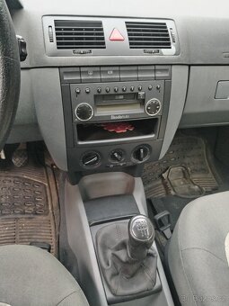 Škoda Fabia 1.4 - 6