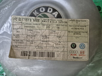 poklička plechového disku kola malá Škoda Fabia I - 6