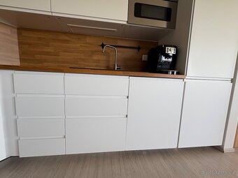 🏡 Moderní kuchyň IKEA – bez pracovní desky a spotřebičů - 6
