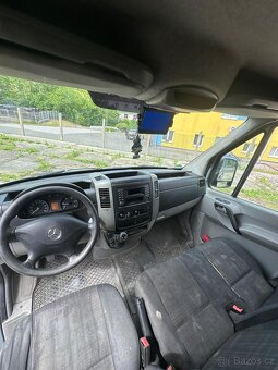 Mercedes-Benz Sprinter 310 CDI – 70 kW – Rok 2013 – Zadní ná - 6