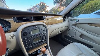 Jaguar X-TYPE 3.0 Estate AWD - 6