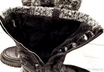 PRODÁM Dámské zimní boty  S KOŽÍŠKEM Hnědé - 6