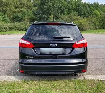 Ford Focus, Turnier Champions Edition 2.0 - 6