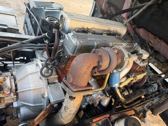 Nosič kontejneru Avia D75 6mist hydraulická ruka - 6