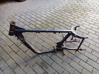 Prodám doklady na JAWA 250/353 + rám + motor - 6