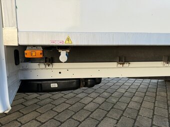 Wolkswagen Crafter r.v. 2014 Chladak-Zasuvka - 6