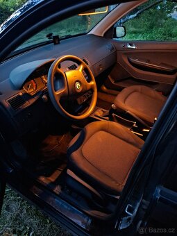 Škoda Fabia 2005 1.4 MPI 55kw - 6