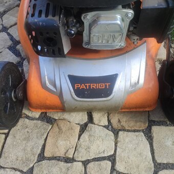 Sekačka motorová s pojezdem Patriot - 6