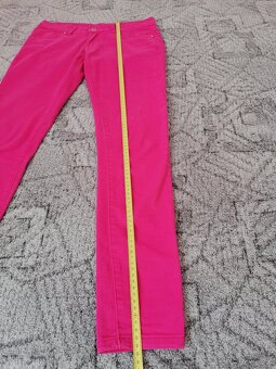 Dámské růžové a modré džíny + červené kalhoty - 6