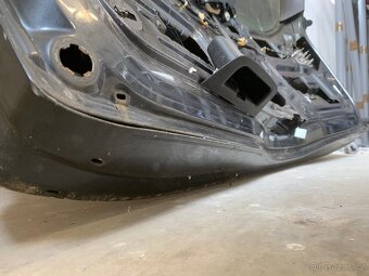 Ford Mondeo Mk4, zadní 5. (páté) dveře - 6