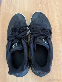 Nike Kyrie Low 2 - 6