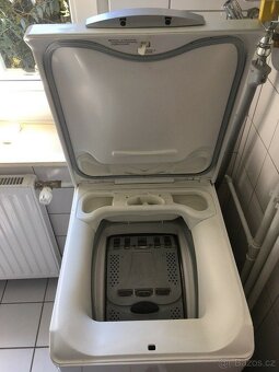6kg A+ 40cm vrchem plněná AEG pračka VELKÝ DISPLAY - 6