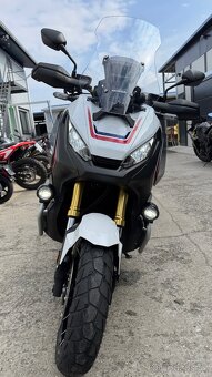 Honda X-ADV Malý nájezd a krásný stav - 6