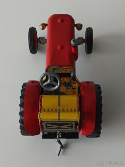 Traktor Zetor Kovap stará hračka - 6