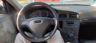 Volvo S60 2.4i 103 kW.. rok 2002 - 6