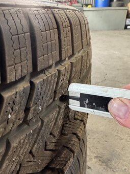 Zimní pneu GRIPMAX 245/35 R19 93V - 6