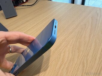 📱 iPhone 13 256GB Blue, hezký stav, příslušenství - 6