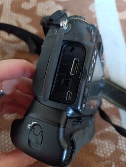 Fotoaparát Nikon D300 Tělo - 6