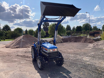 Malotraktor Iseki Sial 223 s čelním nakladačem - 6