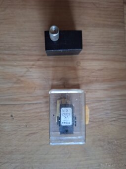 Gramofon NZC 121 - 6