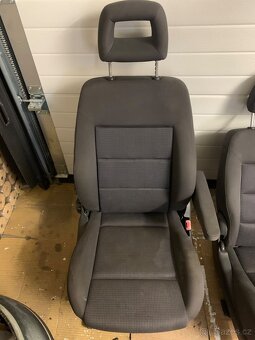 VW Sharan 2005 sedačky - 6