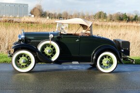 1931 Ford Model A Roadster DeLuxe - 6