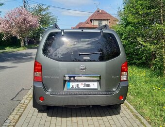 Nissan Pathfinder - 6