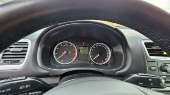 ŠKODA FABIA 2, 1.4 benzín (66 kw), 2008 - 6