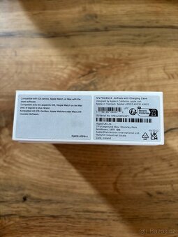 AirPods 2 s Lightning nabíjecím pouzdrem - 6