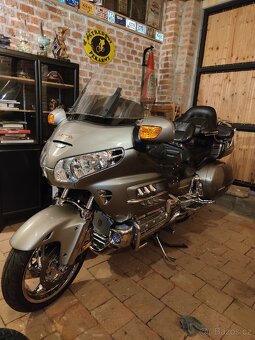 Honda Gold Wing 1800 - 6