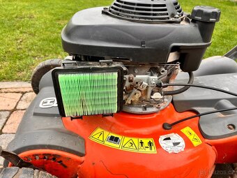 Travní benzínová sekačka Husqvarna - 6