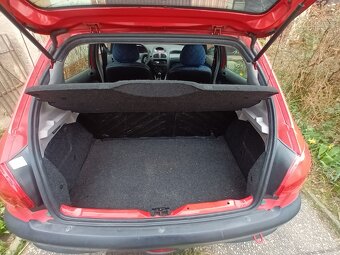 Peugeot 206 1.2 - 6