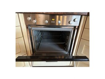 Kuchyňská linka s vestavěnými spotřebiči,5594 - 6