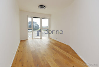 Pronájem bytu 2+kk/B, 66m², ul. Ramonova, Praha 10 - Strašni - 6