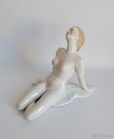 Porcelánový ženský akt - NEUNDORF - Německo - 6