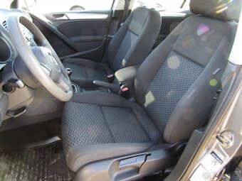 Volkswagen Golf 1.4i , 59 kW benzín, 2009 - 6