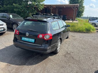 Volkswagen Passat 1.6i - 6