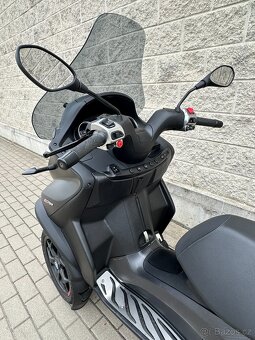 Piaggio MP3 500 HPE Advanced Sport Výfuk Akrapovič možná dop - 6