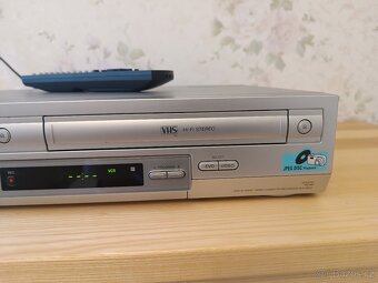 Dvd přehrávač VHS rekordér Sony - 6