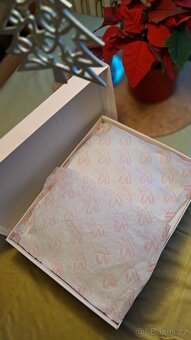 retro sbírka cukrářských zástěrek, krajkové límečky - 6