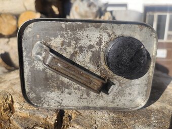 Plechovka od oleje - 6