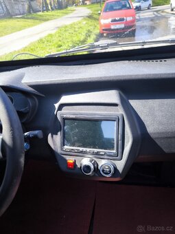 Elektroauto bez řidičáku - 6
