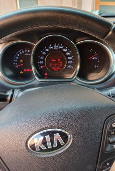 Kia Cee´d JD 1.6 GDI 99kW Exclusive - 6
