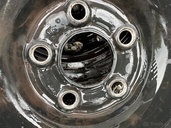Prodám pneu Michelin s disky 195/65 R15 - 6