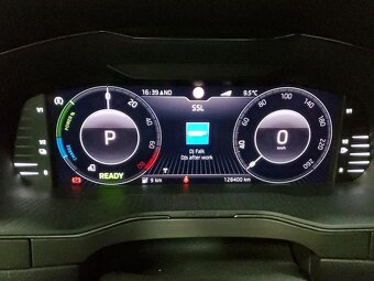 SKODA SUPERB iV plug in hybrid 160kw 2022 - 6