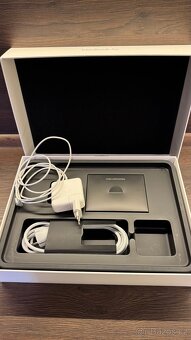 MacBook Air 13” 2017, i5 ,8GB - 6