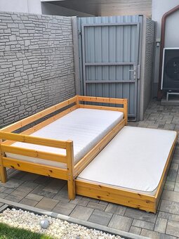 Prodám postel + Dvě matrace - 6