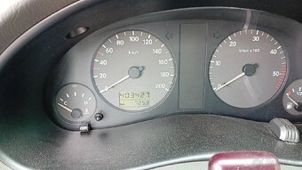 VW Sharan 1,9 tdi 81kw Automat NA DÍLY-OPRAVU - 6